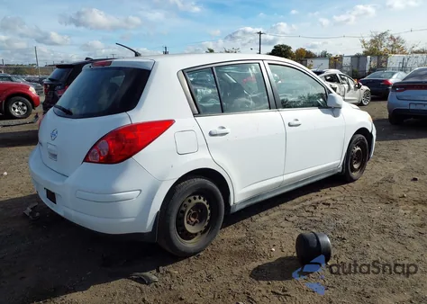 2011 Nissan Versa 1.8S из США, поврежденный, VIN 3N1BC1CP4BL409299